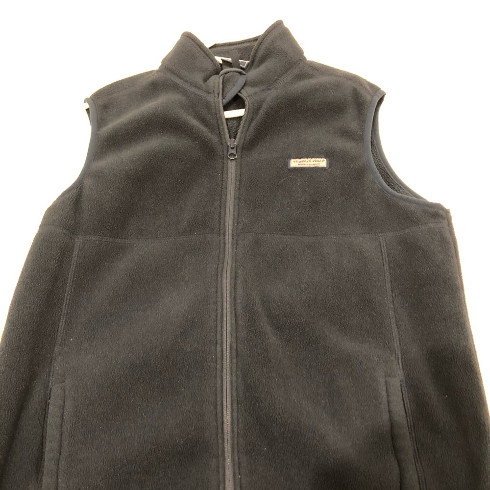 Vineyard vines vest